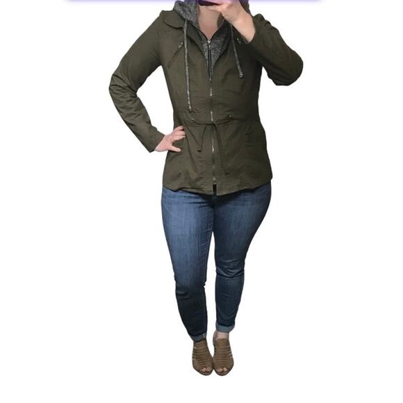 Love Tree Olive Green Women's Zip Up Hooded Cinch Waist Jacket- Size Medium - Picture 1 of 7